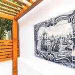 Olival Terrace | Lapa & Santos