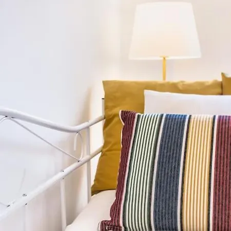 Santos Blue Tiles Apartment