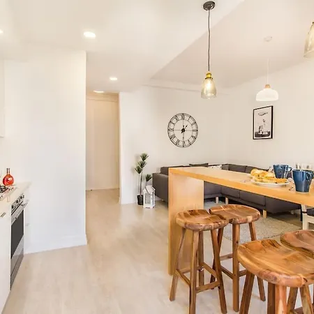 Santos Blue Tiles Apartment Lisbon