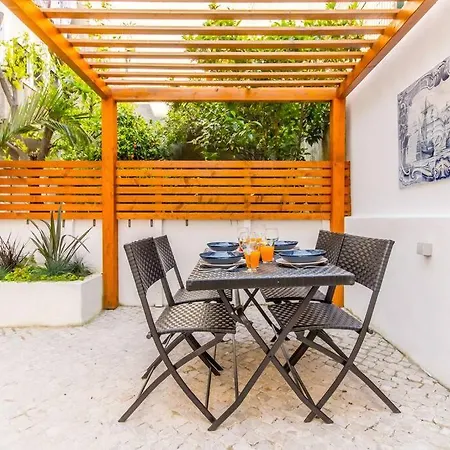 Santos Blue Tiles Apartment