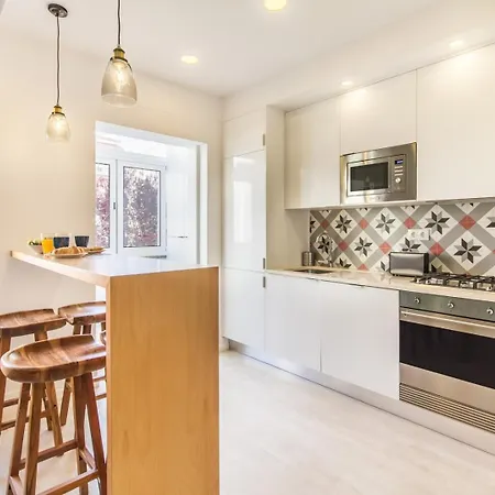 Olival Terrace | Lapa & Santos *