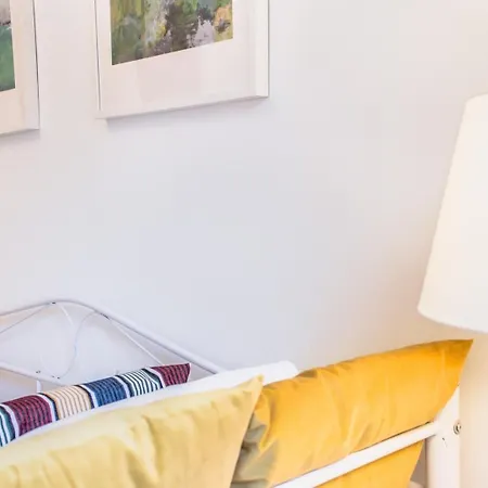 Olival Terrace | Lapa & Santos